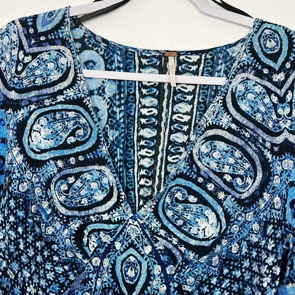 Free People Women’s M Wild & Free Cropped Paisley Long Sleeve Blouse - Picture 4 of 10